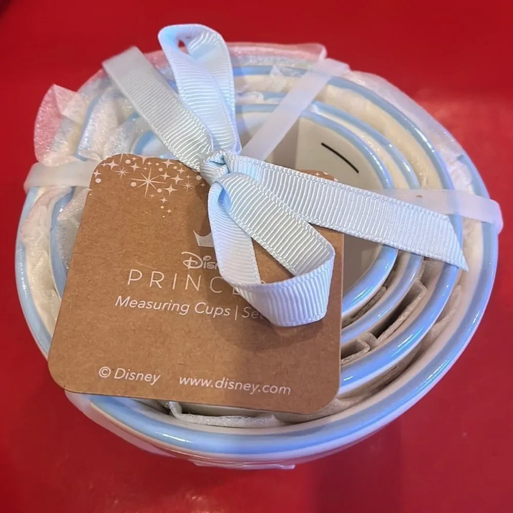 NWT Rae Dunn Disney Cinderella measuring cups